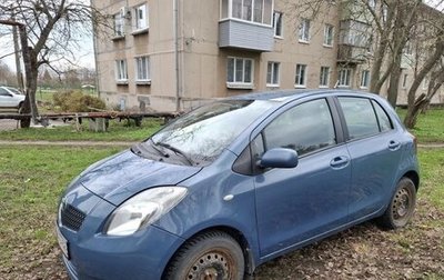 Toyota Yaris III рестайлинг, 2007 год, 455 000 рублей, 1 фотография