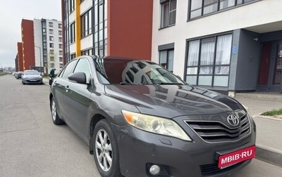 Toyota Camry, 2011 год, 690 000 рублей, 1 фотография