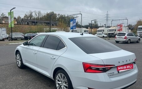 Skoda Superb III рестайлинг, 2020 год, 3 350 000 рублей, 9 фотография