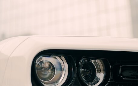 Dodge Challenger III рестайлинг 2, 2022 год, 10 000 000 рублей, 3 фотография