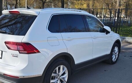 Volkswagen Tiguan II, 2017 год, 2 650 000 рублей, 2 фотография