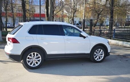 Volkswagen Tiguan II, 2017 год, 2 650 000 рублей, 4 фотография