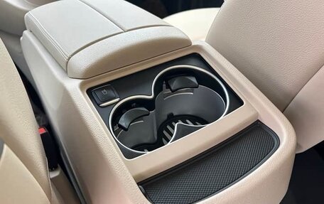 Mercedes-Benz V-Класс, 2022 год, 6 600 000 рублей, 17 фотография