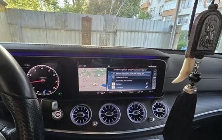 Mercedes-Benz E-Класс, 2018 год, 3 500 000 рублей, 9 фотография