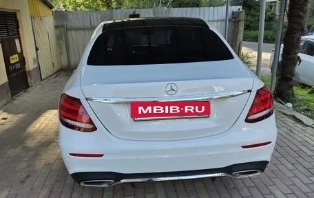 Mercedes-Benz E-Класс, 2018 год, 3 500 000 рублей, 2 фотография