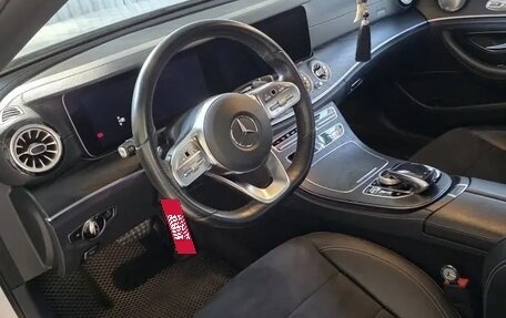 Mercedes-Benz E-Класс, 2018 год, 3 500 000 рублей, 12 фотография