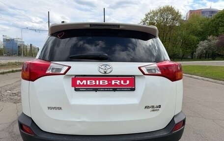 Toyota RAV4, 2013 год, 2 000 000 рублей, 4 фотография