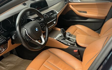 BMW 5 серия, 2018 год, 3 300 000 рублей, 4 фотография