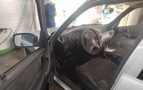 Chevrolet Niva I рестайлинг, 2012 год, 640 000 рублей, 7 фотография