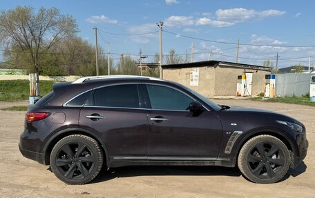 Infiniti QX70, 2014 год, 2 550 000 рублей, 2 фотография