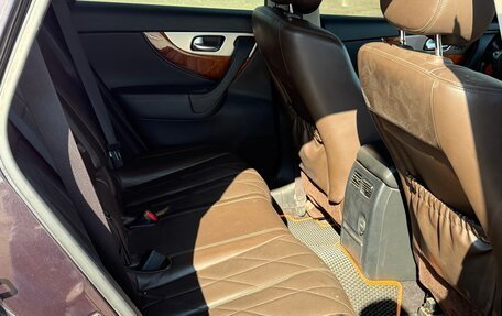 Infiniti QX70, 2014 год, 2 550 000 рублей, 10 фотография