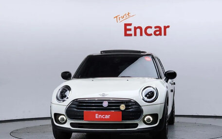 MINI Clubman, 2022 год, 1 640 000 рублей, 3 фотография