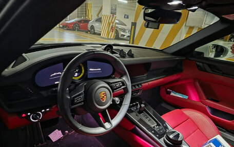 Porsche 911, 2022 год, 16 930 000 рублей, 6 фотография