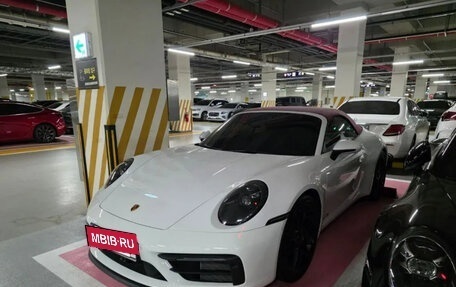 Porsche 911, 2022 год, 16 930 000 рублей, 2 фотография