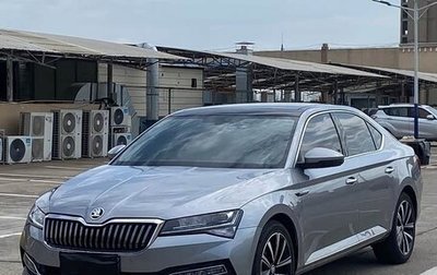 Skoda Superb III рестайлинг, 2023 год, 1 690 000 рублей, 1 фотография