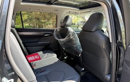 Toyota Highlander, 2026 год, 5 030 000 рублей, 11 фотография