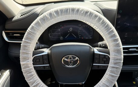 Toyota Highlander, 2026 год, 5 030 000 рублей, 17 фотография