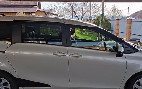 Toyota Sienta II, 2018 год, 1 500 000 рублей, 5 фотография