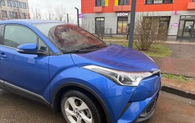 Toyota C-HR I рестайлинг, 2019 год, 2 300 000 рублей, 1 фотография