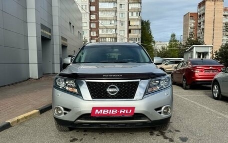 Nissan Pathfinder, 2015 год, 1 690 000 рублей, 1 фотография