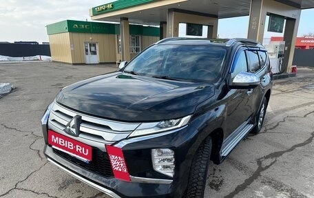 Mitsubishi Pajero Sport III рестайлинг, 2021 год, 3 250 000 рублей, 2 фотография