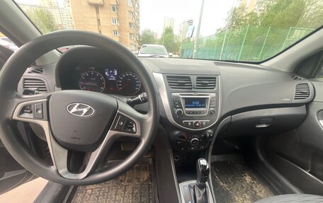 Hyundai Solaris II рестайлинг, 2016 год, 850 000 рублей, 4 фотография