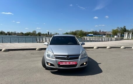Opel Astra H, 2008 год, 580 000 рублей, 2 фотография
