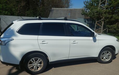 Mitsubishi Outlander III рестайлинг 3, 2013 год, 1 100 000 рублей, 6 фотография