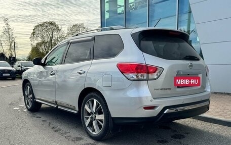 Nissan Pathfinder, 2015 год, 1 690 000 рублей, 6 фотография