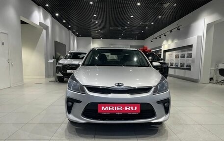 KIA Rio IV, 2018 год, 1 050 000 рублей, 2 фотография
