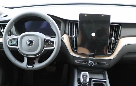 Volvo XC60 II, 2025 год, 6 690 000 рублей, 12 фотография