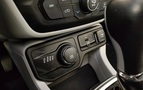 Jeep Renegade I рестайлинг, 2018 год, 1 845 000 рублей, 13 фотография