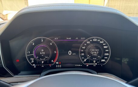 Volkswagen Touareg III, 2019 год, 5 490 000 рублей, 6 фотография