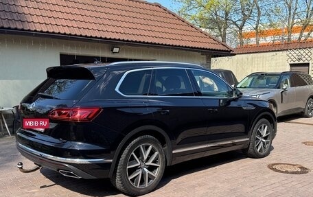 Volkswagen Touareg III, 2019 год, 5 490 000 рублей, 3 фотография