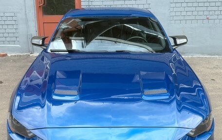 Ford Mustang VI рестайлинг, 2017 год, 3 000 000 рублей, 2 фотография
