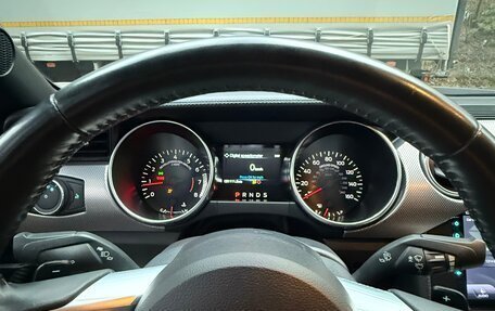 Ford Mustang VI рестайлинг, 2017 год, 3 000 000 рублей, 11 фотография