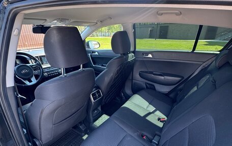 KIA Sportage IV рестайлинг, 2019 год, 2 750 000 рублей, 30 фотография