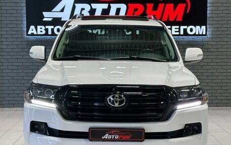 Toyota Land Cruiser 200, 2010 год, 3 400 000 рублей, 3 фотография
