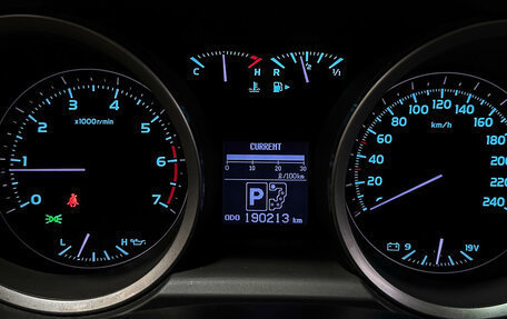 Toyota Land Cruiser 200, 2010 год, 3 400 000 рублей, 23 фотография