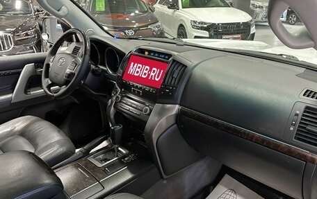 Toyota Land Cruiser 200, 2010 год, 3 400 000 рублей, 18 фотография