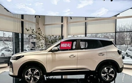 Chery Tiggo 4 I рестайлинг, 2025 год, 2 395 000 рублей, 5 фотография