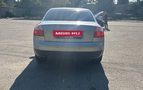 Audi A4, 2003 год, 695 000 рублей, 4 фотография