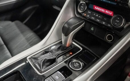 Mitsubishi Eclipse Cross, 2018 год, 2 200 000 рублей, 17 фотография