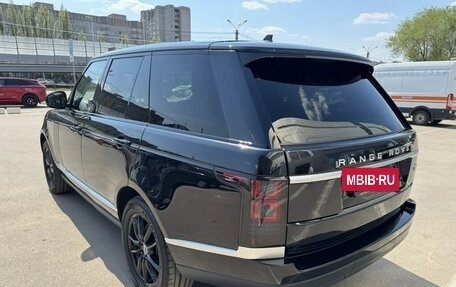 Land Rover Range Rover IV рестайлинг, 2016 год, 5 990 000 рублей, 7 фотография