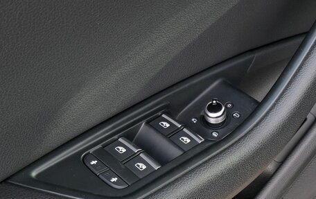 Audi A4, 2016 год, 1 990 000 рублей, 11 фотография