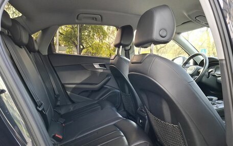 Audi A4, 2016 год, 1 990 000 рублей, 20 фотография