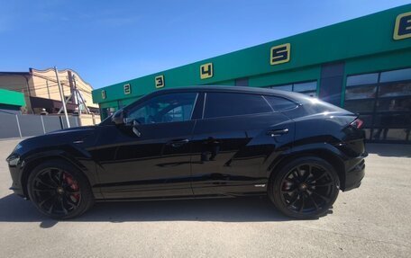 Lamborghini Urus I, 2023 год, 33 000 000 рублей, 5 фотография