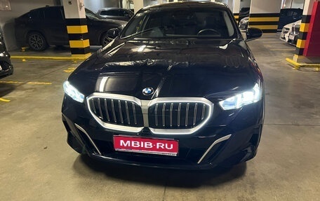 BMW 5 серия, 2024 год, 7 050 000 рублей, 1 фотография
