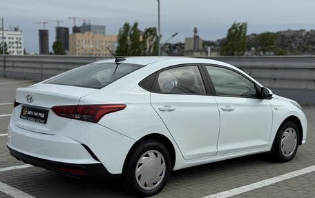Hyundai Solaris II рестайлинг, 2020 год, 860 000 рублей, 3 фотография
