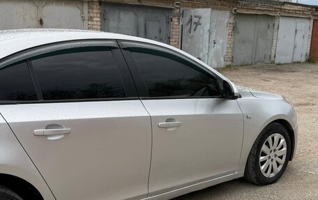 Chevrolet Cruze II, 2011 год, 690 000 рублей, 9 фотография